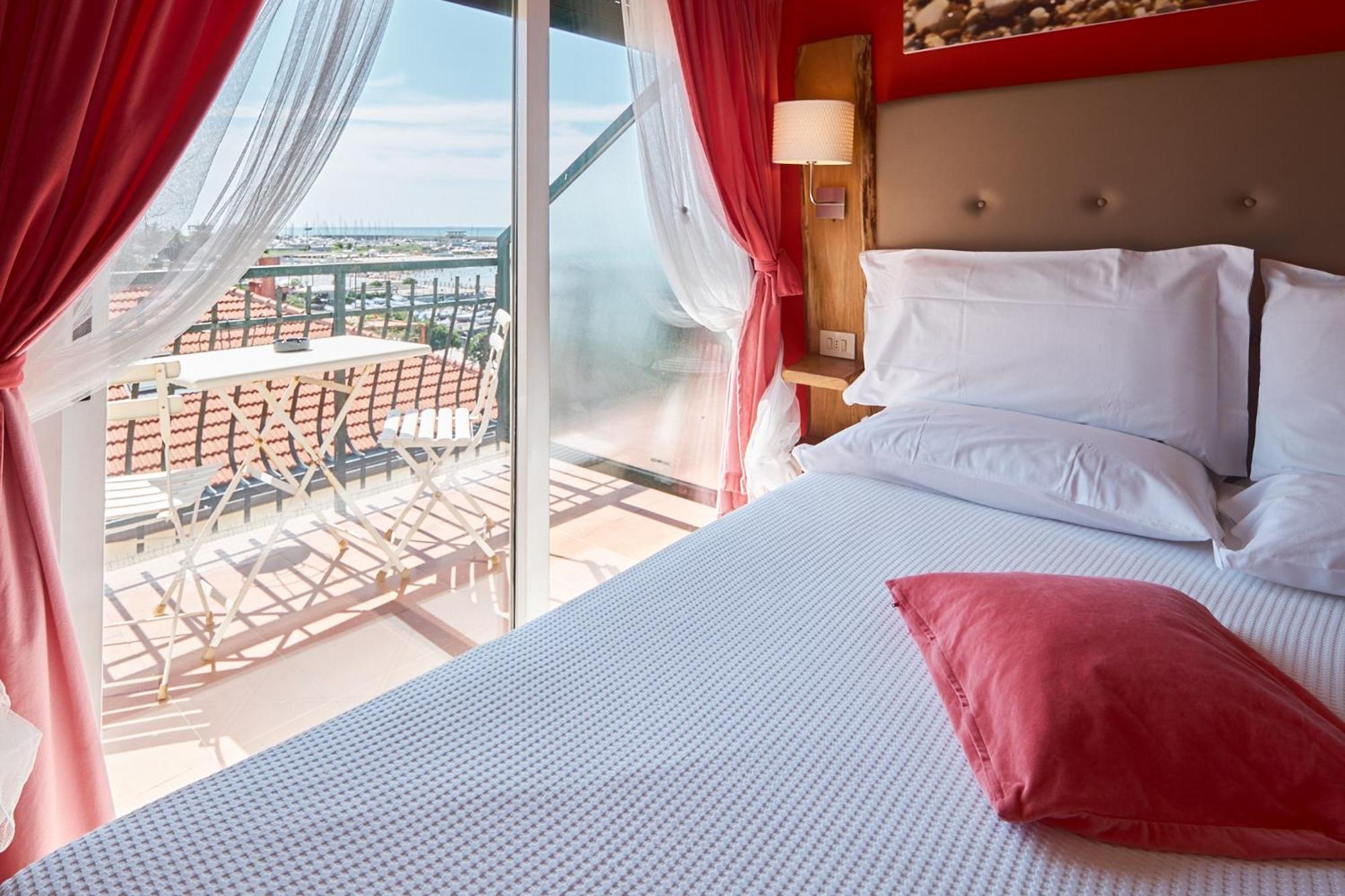 Hotel Zia Piera Chiavari Eksteriør billede