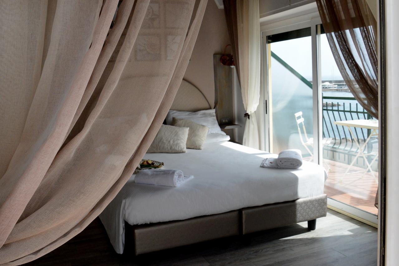 Hotel Zia Piera Chiavari Eksteriør billede